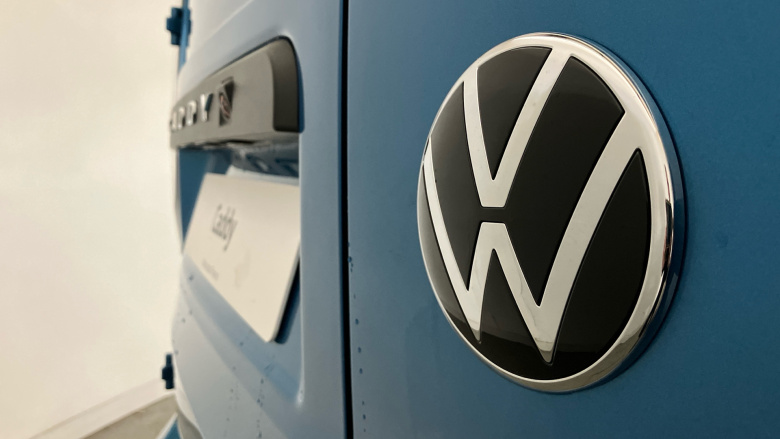 Volkswagen Caddy Maxi Caddy Cargo Maxi C20 Petrol 1.5 eHybrid 150 Commerce Pro Van DSG [Tech]